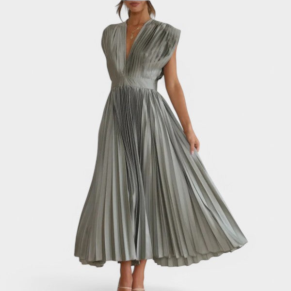 Sofía | Vestido plisado con escote en V